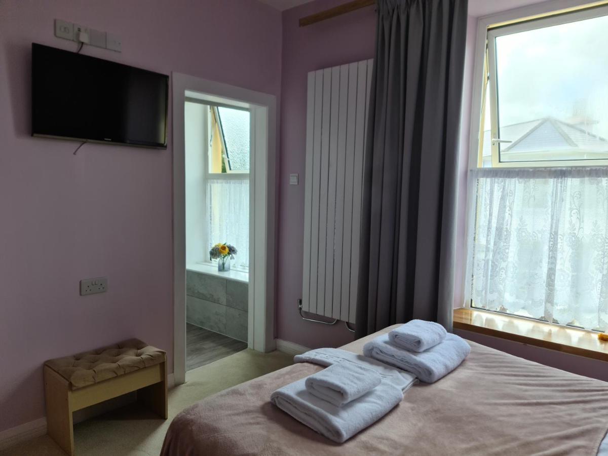 The Torland - Paignton Seafront - Free Parking, All Rooms En-Suite Экстерьер фото