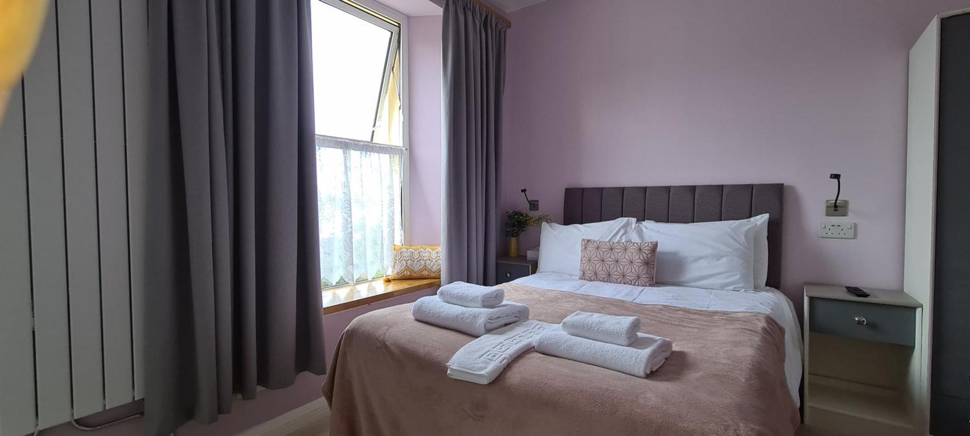 The Torland - Paignton Seafront - Free Parking, All Rooms En-Suite Экстерьер фото