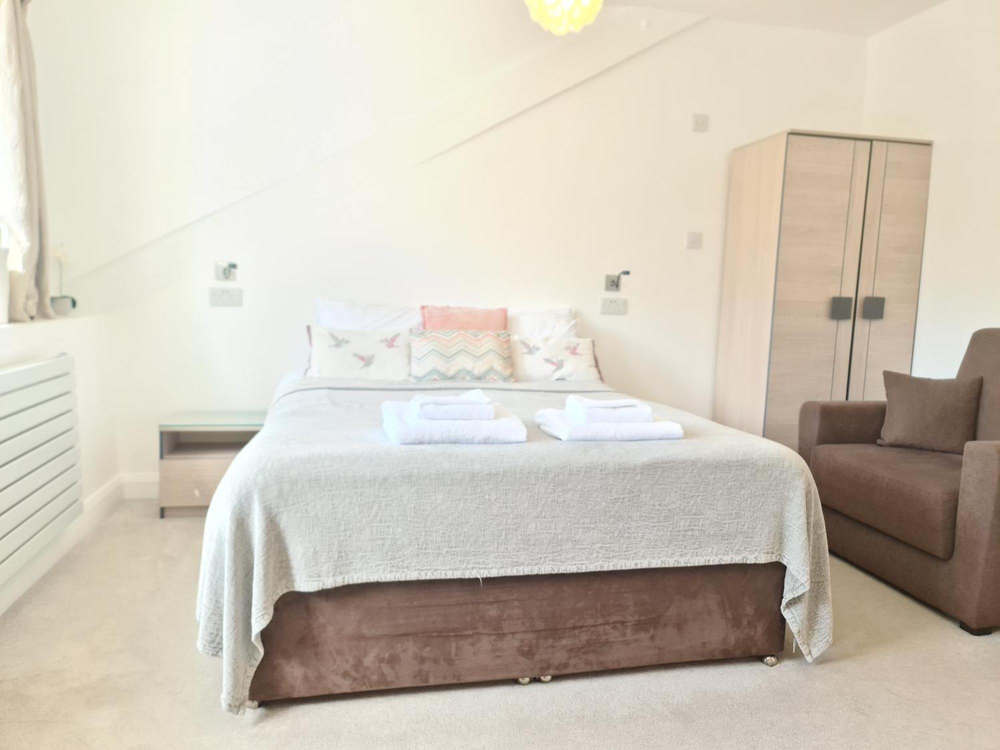 The Torland - Paignton Seafront - Free Parking, All Rooms En-Suite Экстерьер фото