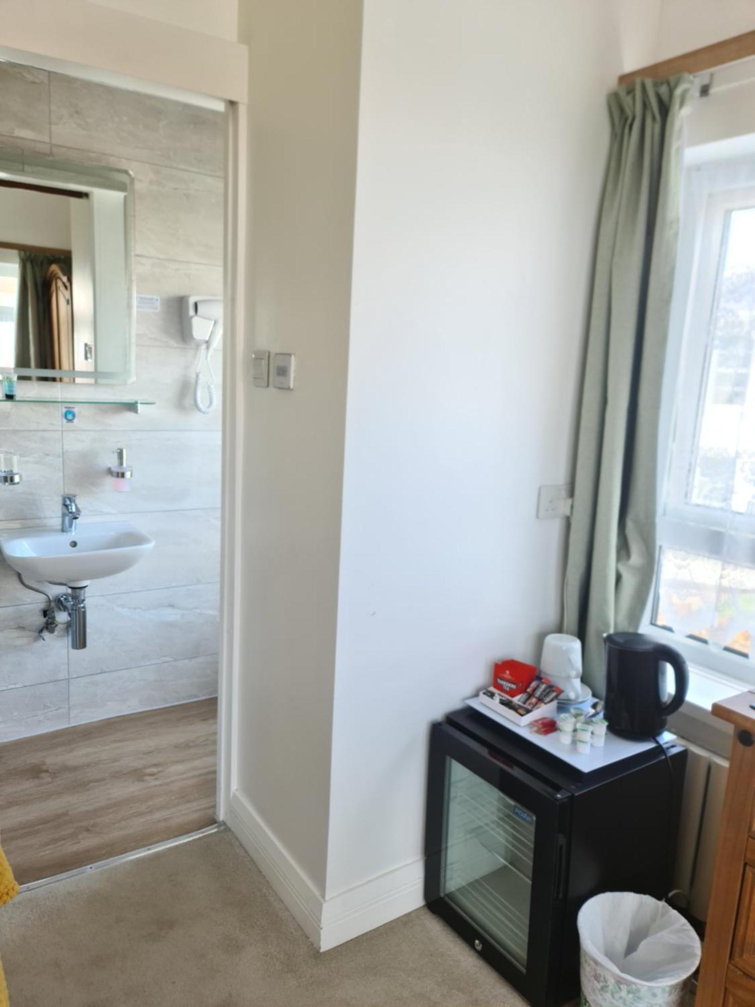 The Torland - Paignton Seafront - Free Parking, All Rooms En-Suite Экстерьер фото